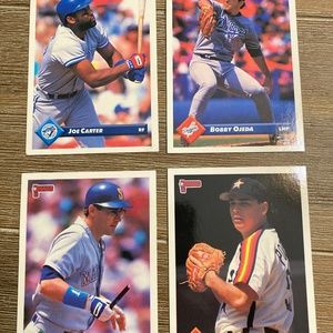 4 baseball cards Vintage 1992